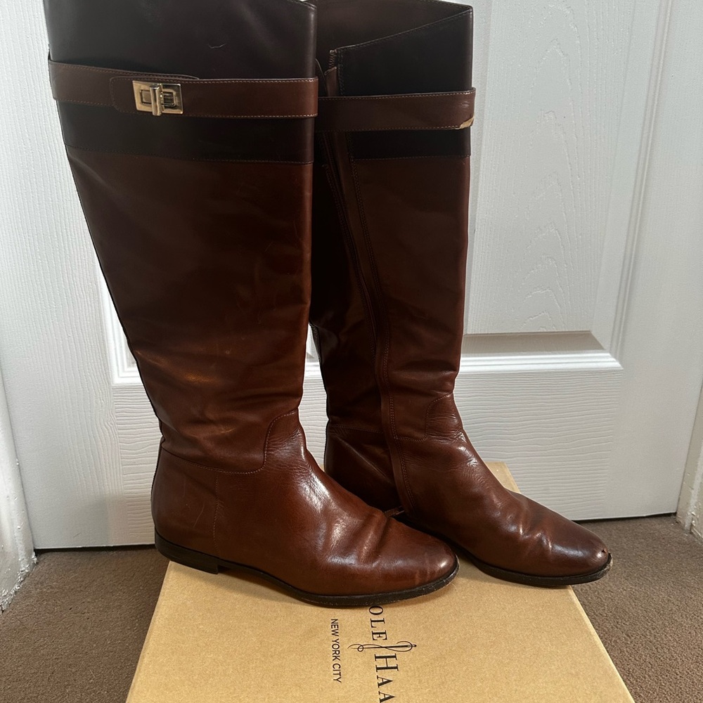 COLE HAAN “Daelin” Riding Boot in Sequoia/Chestnut SZ 7
